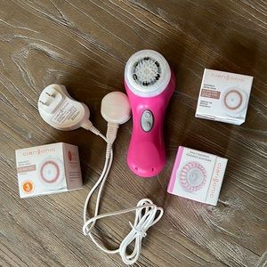 Clarisonic Mia 2 with extra brush heads